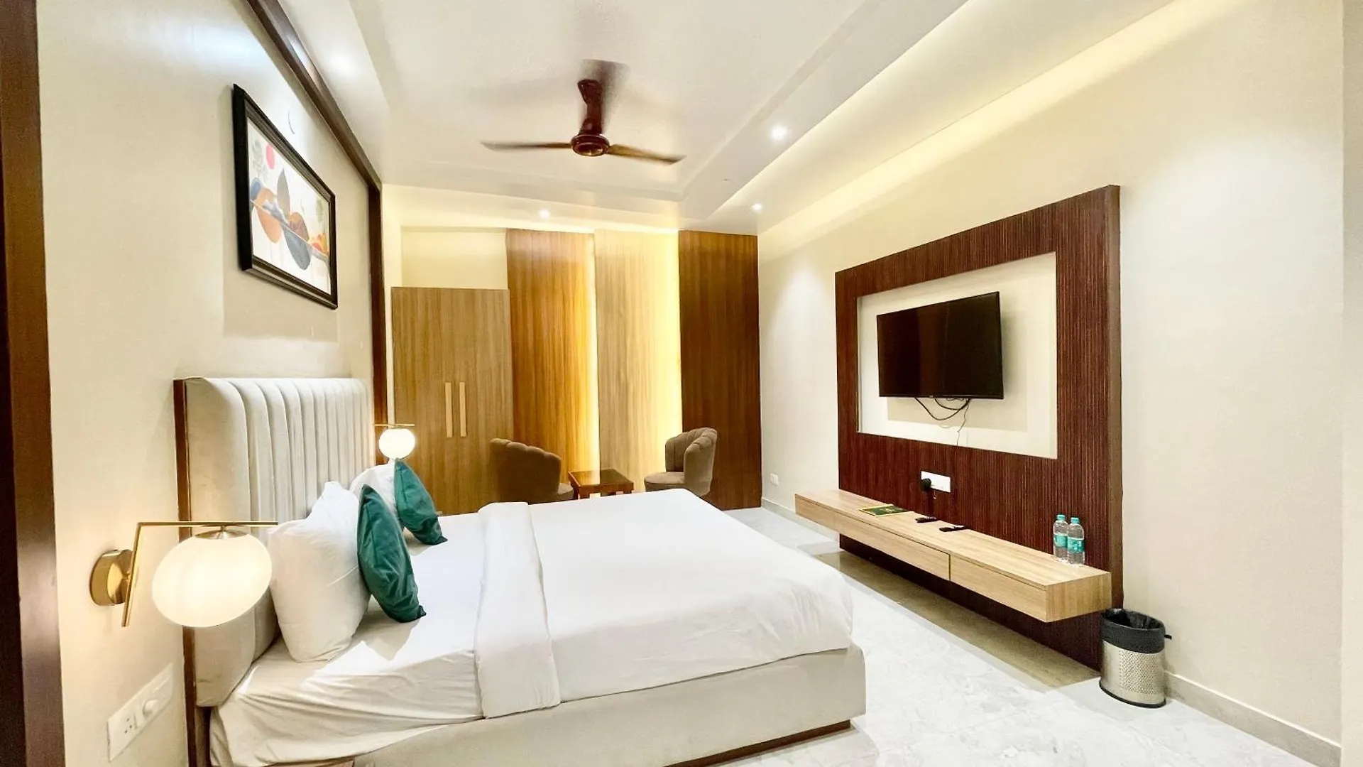 ****  Hotel Vedangam Inn ! Varanasi - Foreigner'S Choice ! Fully Air-Conditioned Hotel With Parking Availability, Near Kashi Vishwanath Temple, And Ganga Ghat 인도